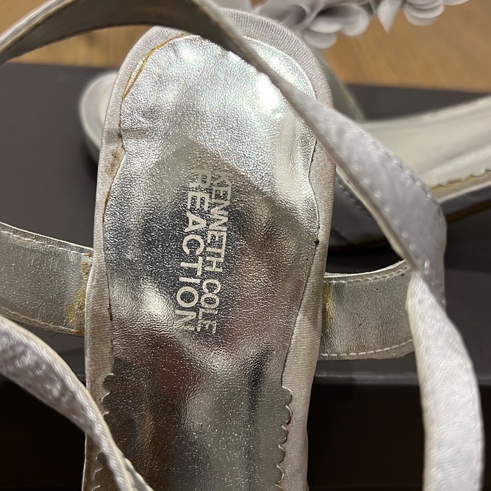 Kenneth Cole Sandals - Picture 5 of 11